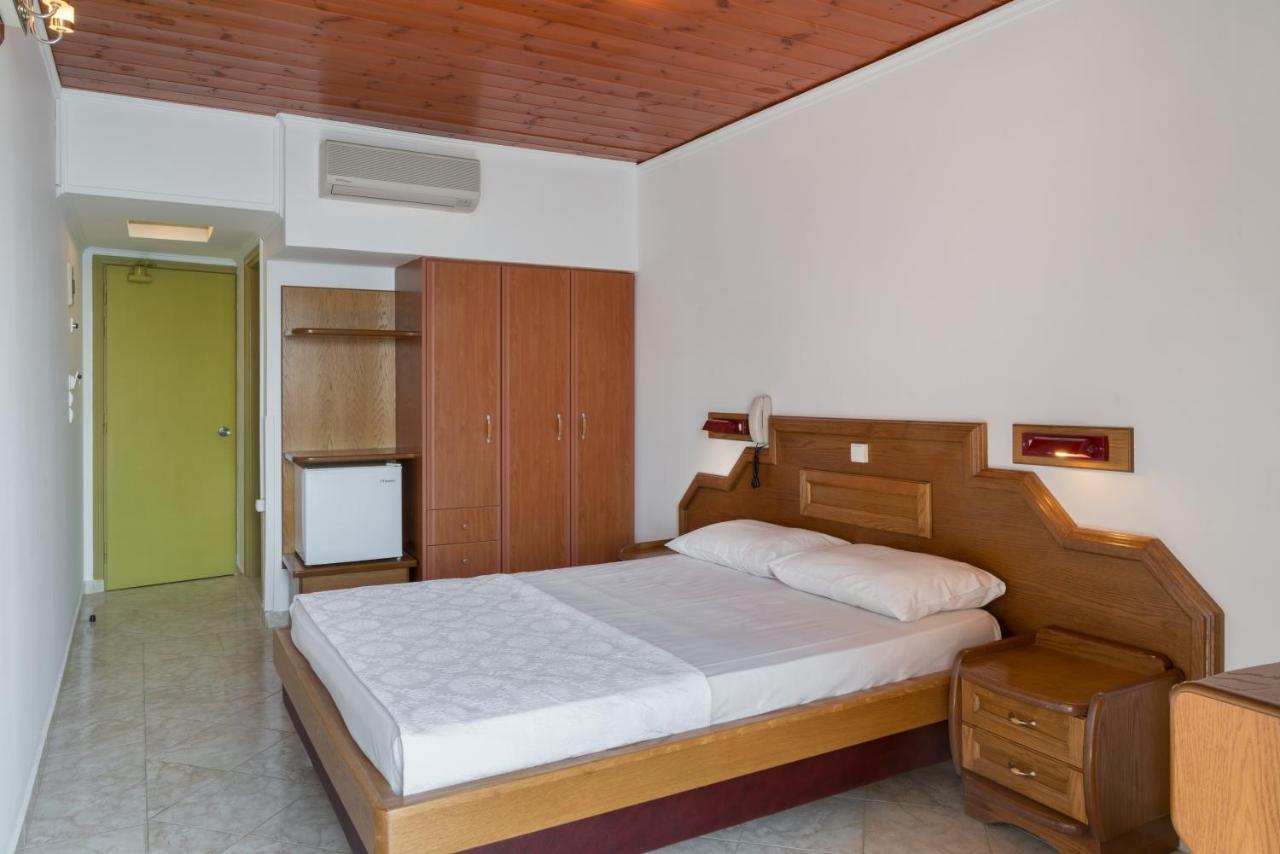 Binji Hotel Epidaurus Exteriér fotografie