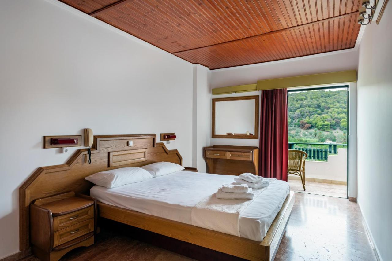 Binji Hotel Epidaurus Exteriér fotografie