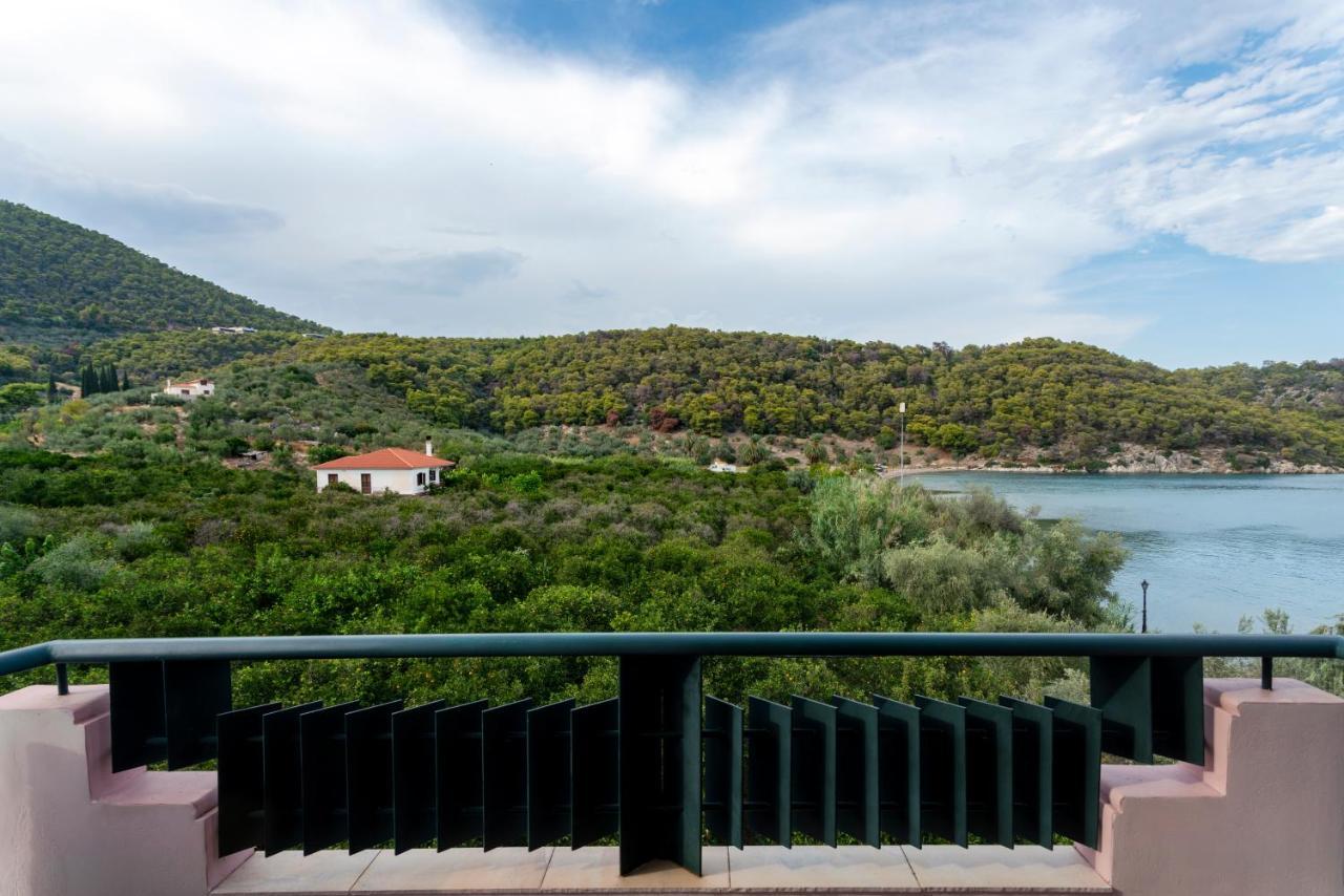 Binji Hotel Epidaurus Exteriér fotografie