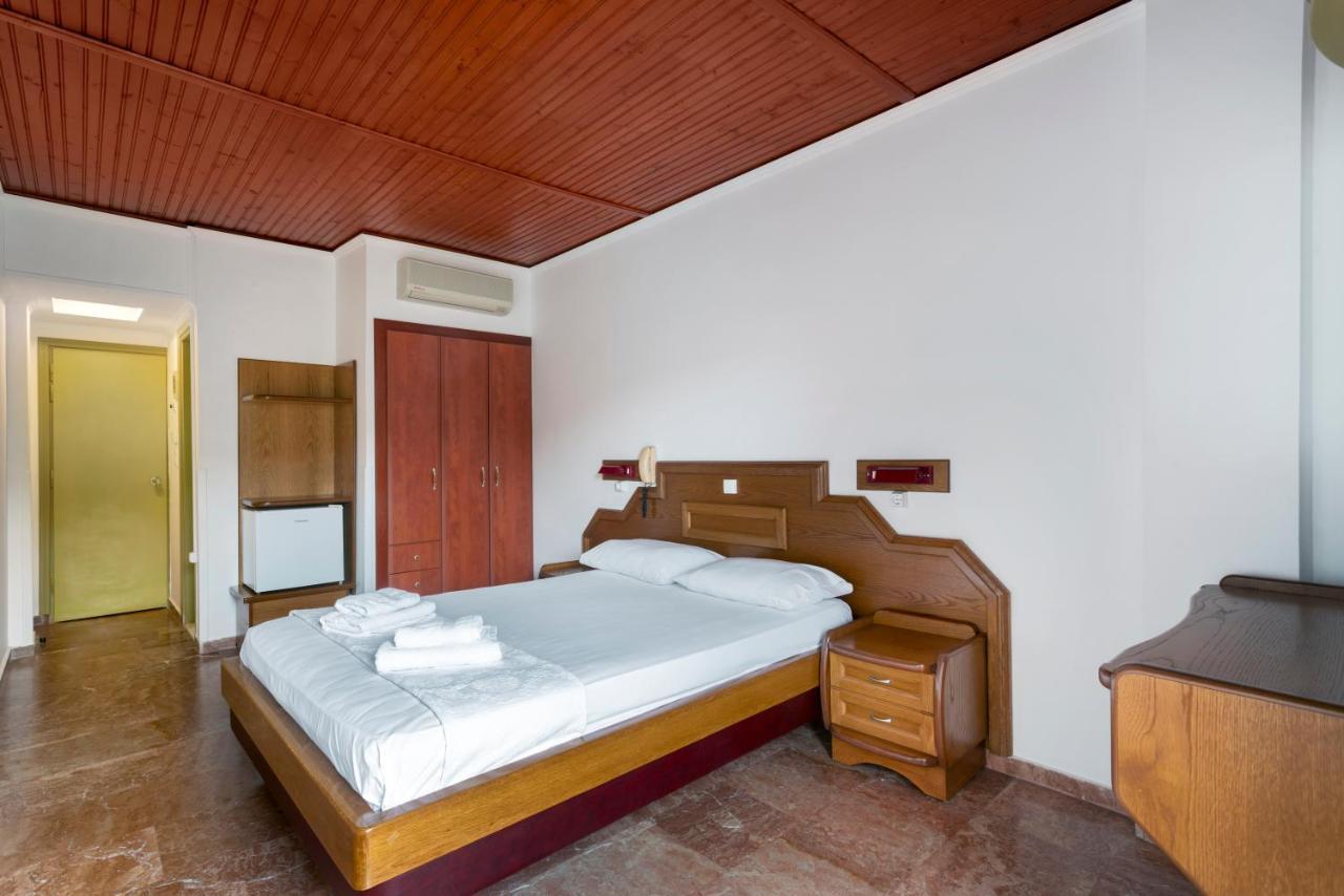 Binji Hotel Epidaurus Exteriér fotografie